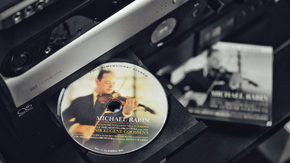 唱片不止为师还能为友！年轻音乐发热友的第一部台式CD音乐播放器